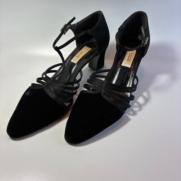 Talbots T-strap Heels 9.5 black velvet and satin Made in Italy Elegant Dressy - Picture 5 of 7